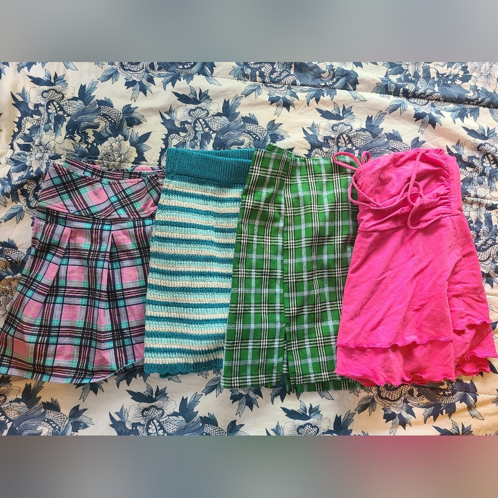 Bundle of four (4) skirts Womens plus size XXL-2X